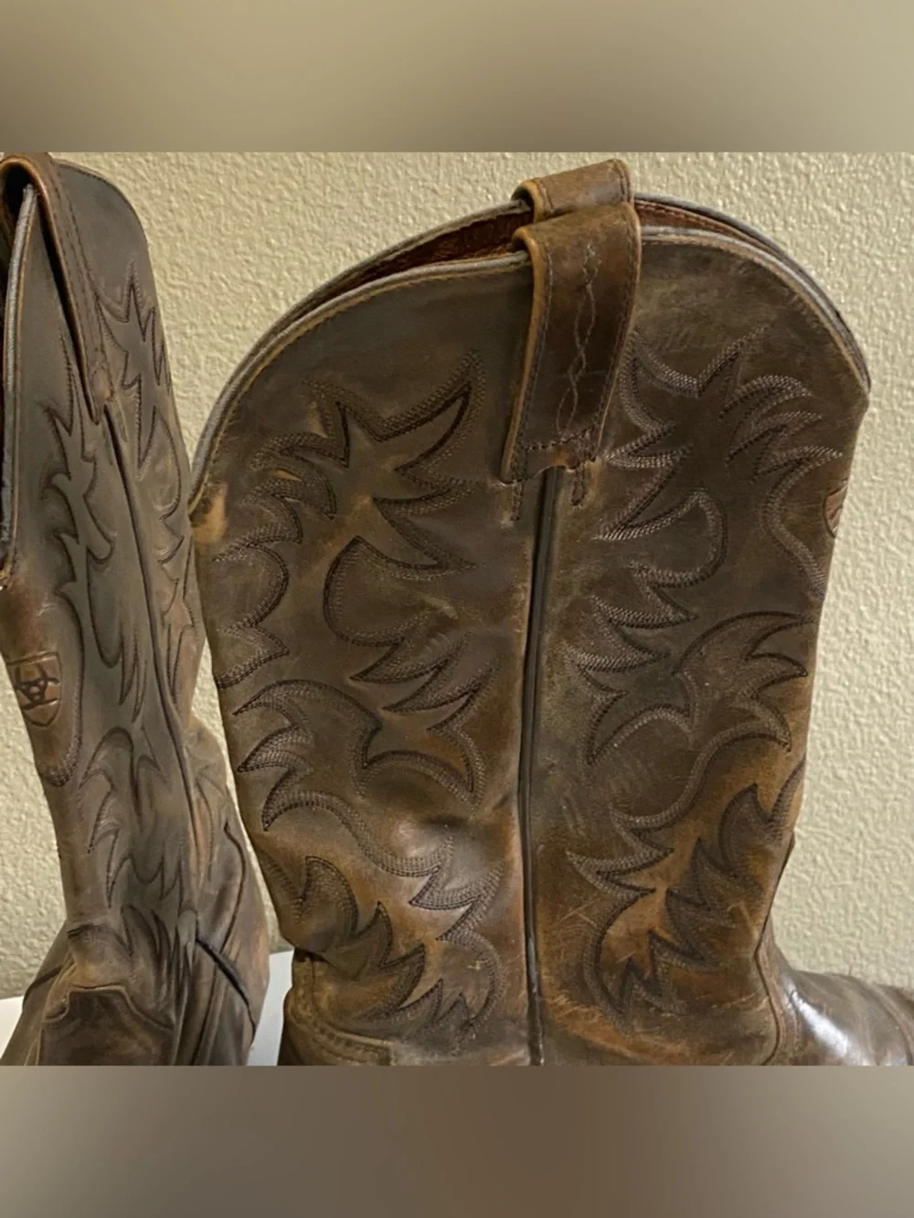 Ariat Tan Leather‎ Western Boots men size 12D cowboy western Distressed Brown